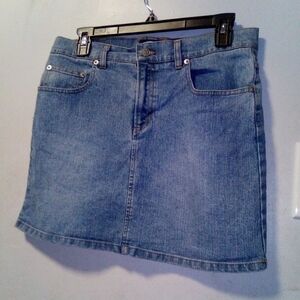 ZOEY Beth ladies  jean skirt. Size 11/12.